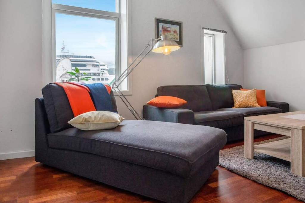 Penthouse By Brosundet, Free Parking Space Ålesund Esterno foto