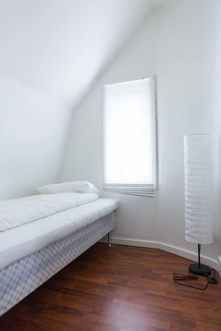 Penthouse By Brosundet, Free Parking Space Ålesund Esterno foto